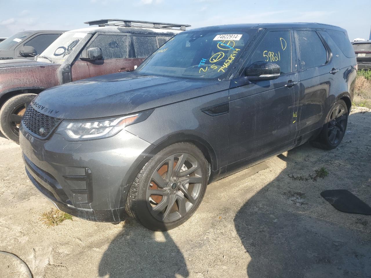 2019 Land Rover Discovery - Image 1