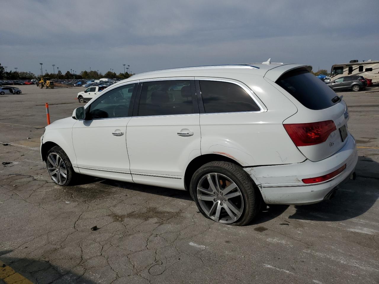 2015 Audi Q7 - Image 2