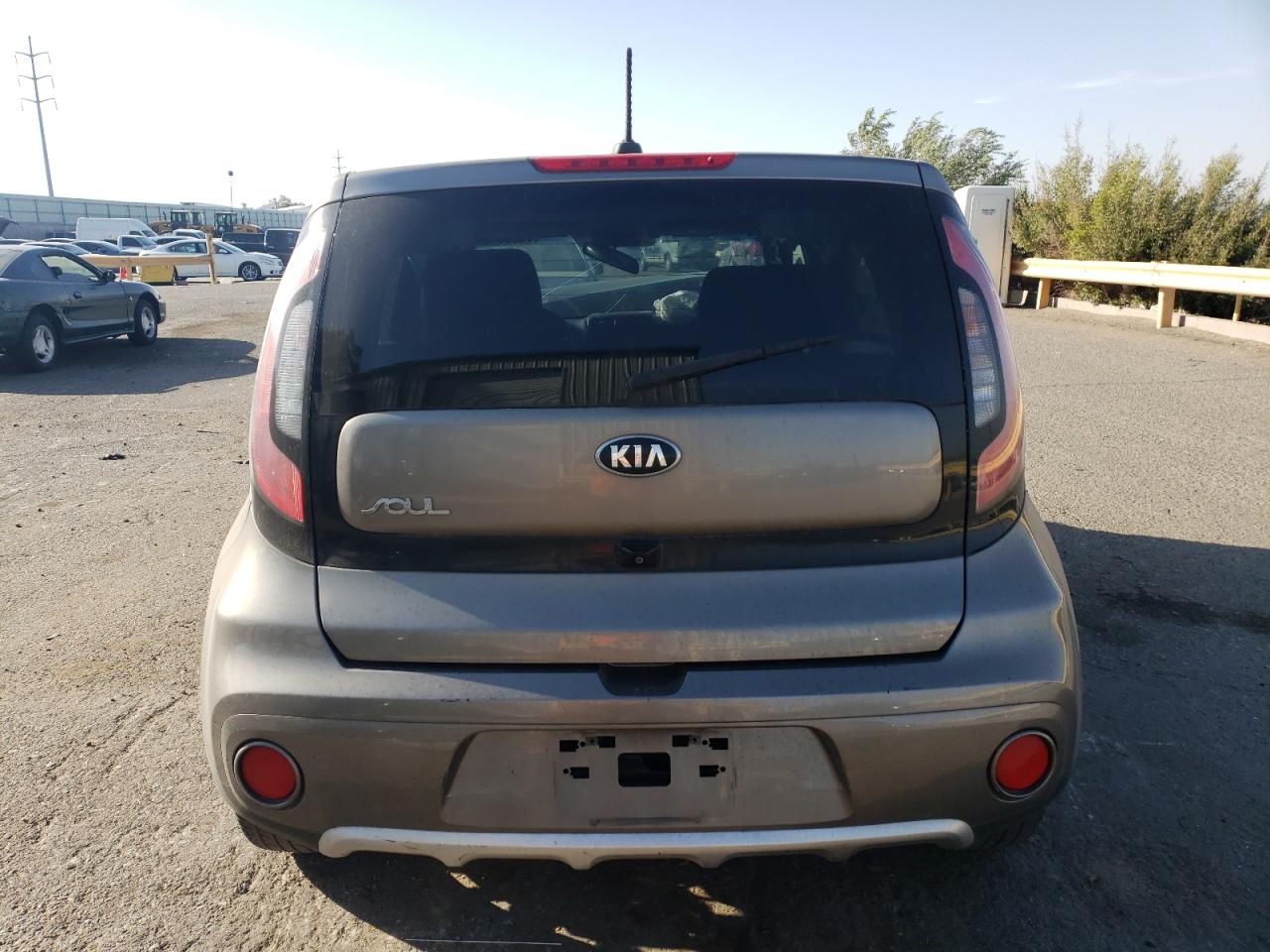 2018 Kia Soul + VIN: KNDJP3A54J7609466 Lot: 75886494