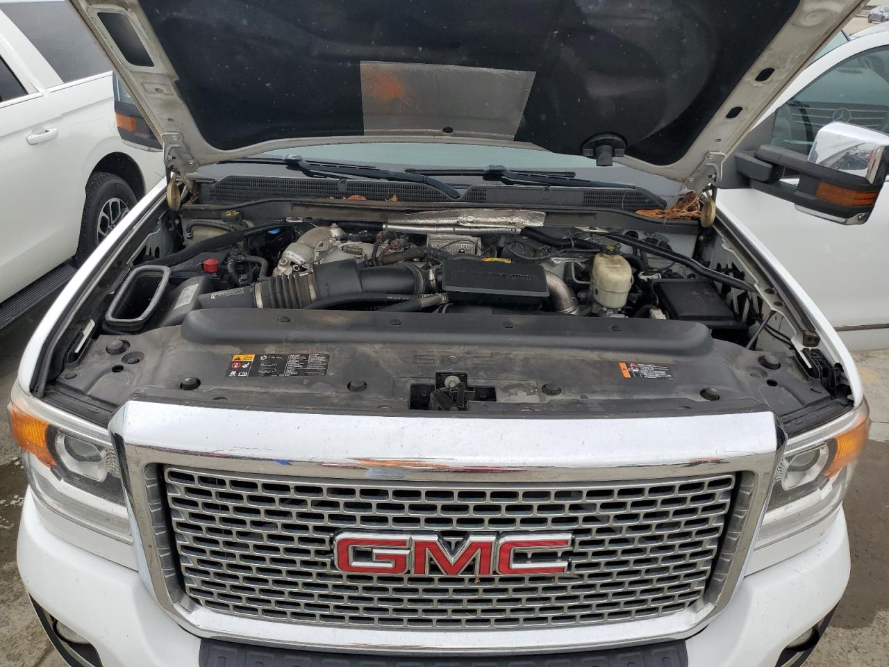 1GT12UEY1HF103845 2017 GMC Sierra K2500 Denali