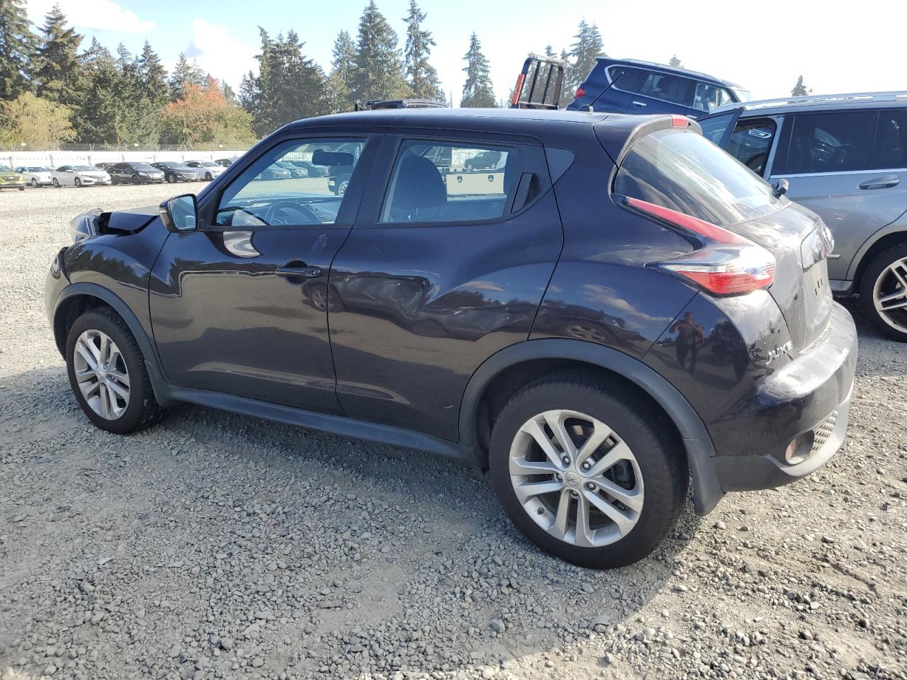 2015 Nissan Juke - Image 2