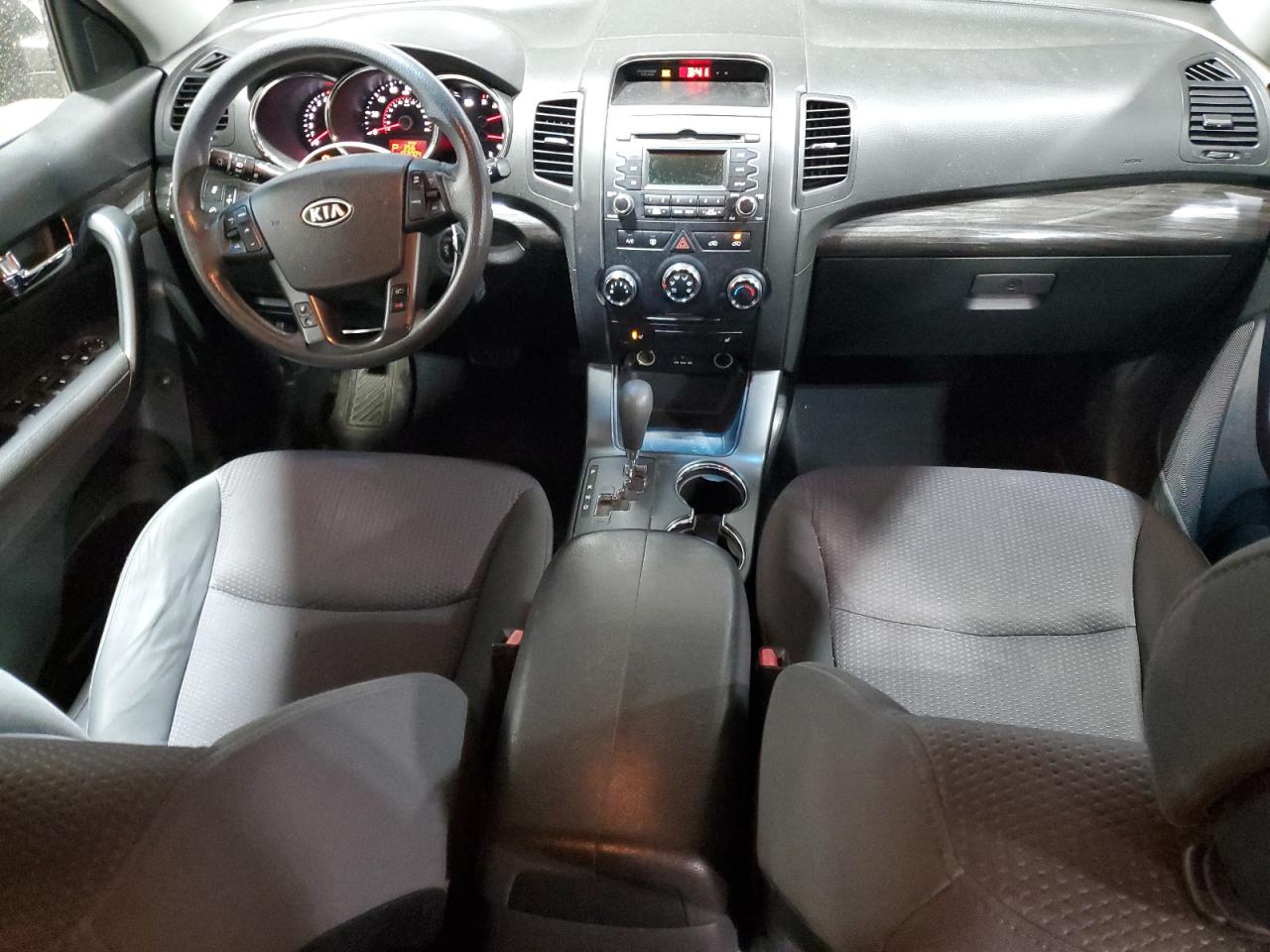 2011 Kia Sorento - Image 8