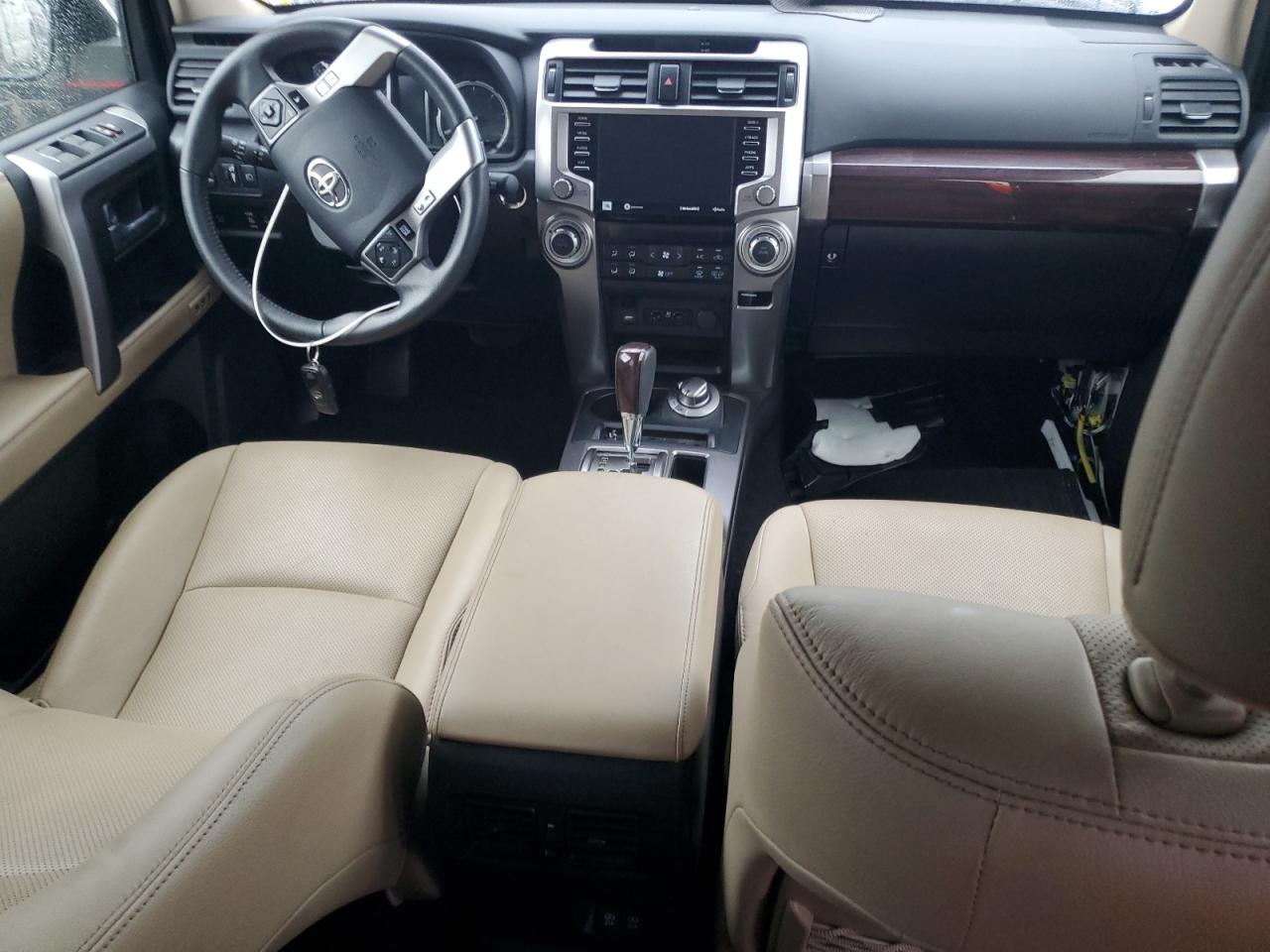 2022 Toyota 4Runner - Image 8