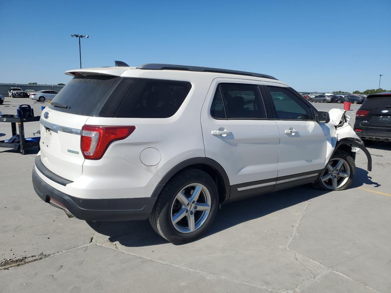 VIN 1FM5K7DHXJGA79657 2018 FORD EXPLORER no.3