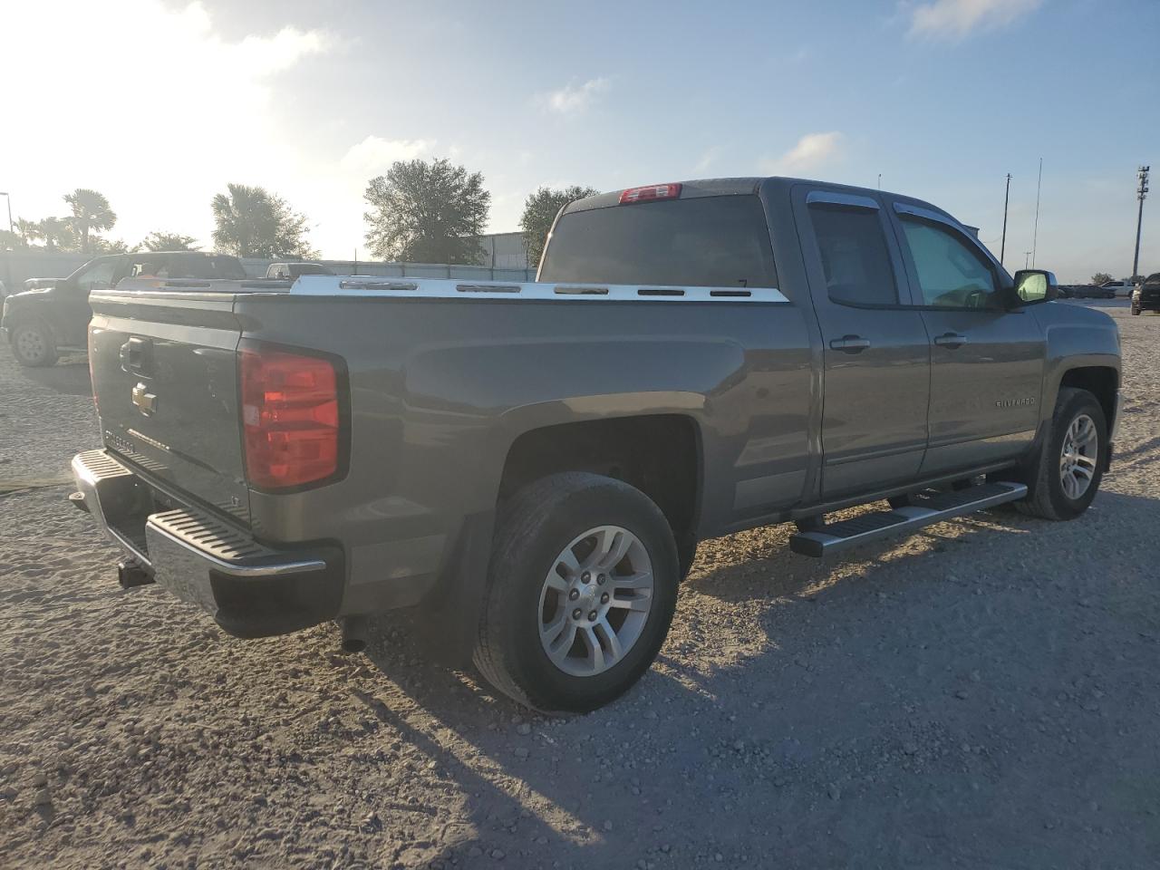 2017 Chevrolet Silverado - Image 3