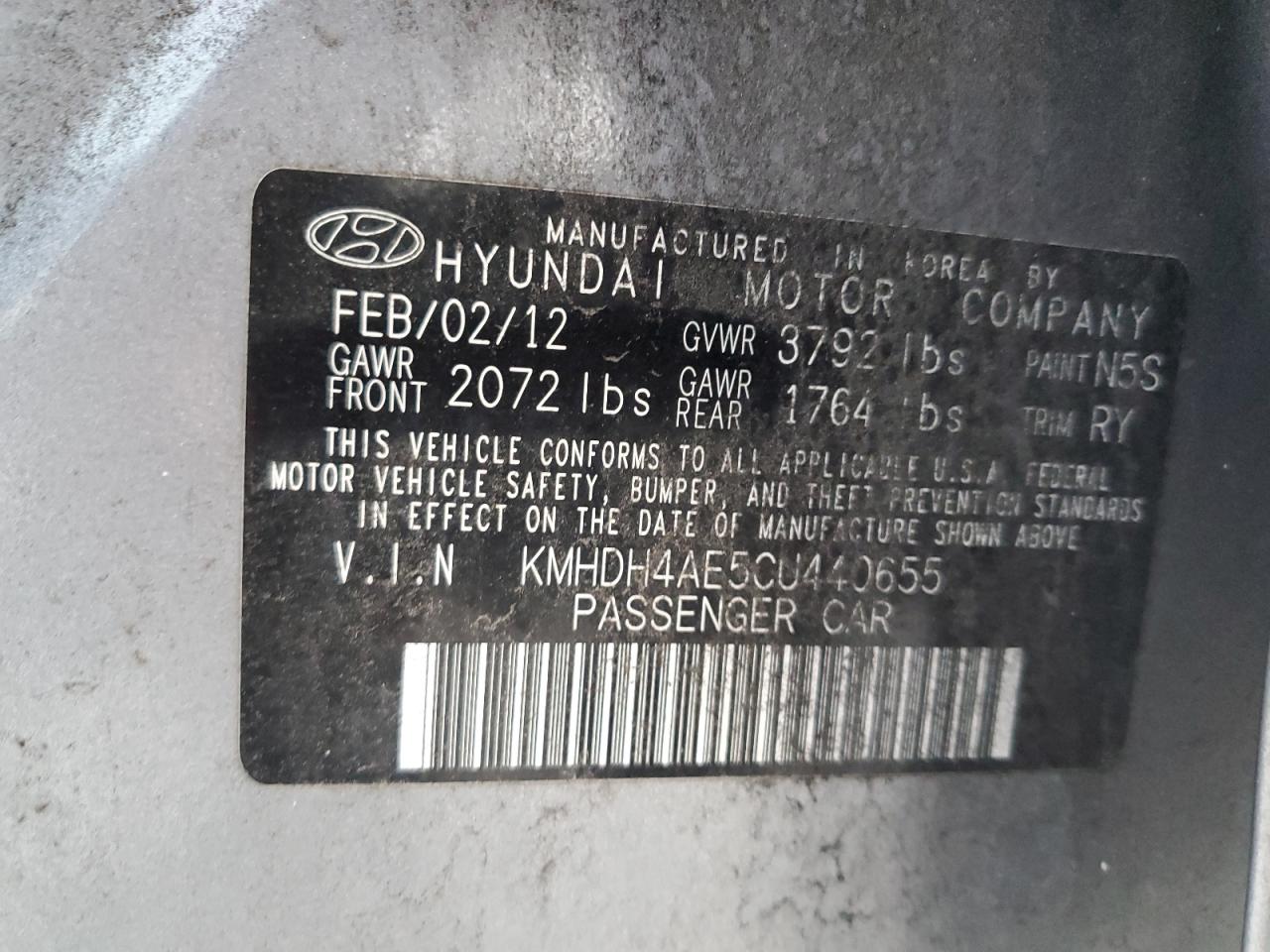 2012 Hyundai Elantra - Image 14