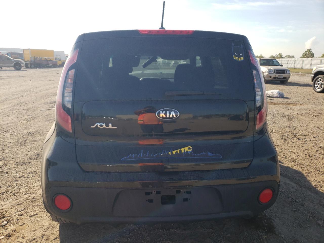 2018 Kia Soul VIN: KNDJN2A29J7893800 Lot: 77547314