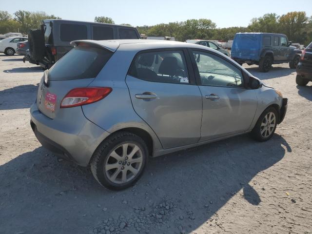  MAZDA 2 2013 Серебристый