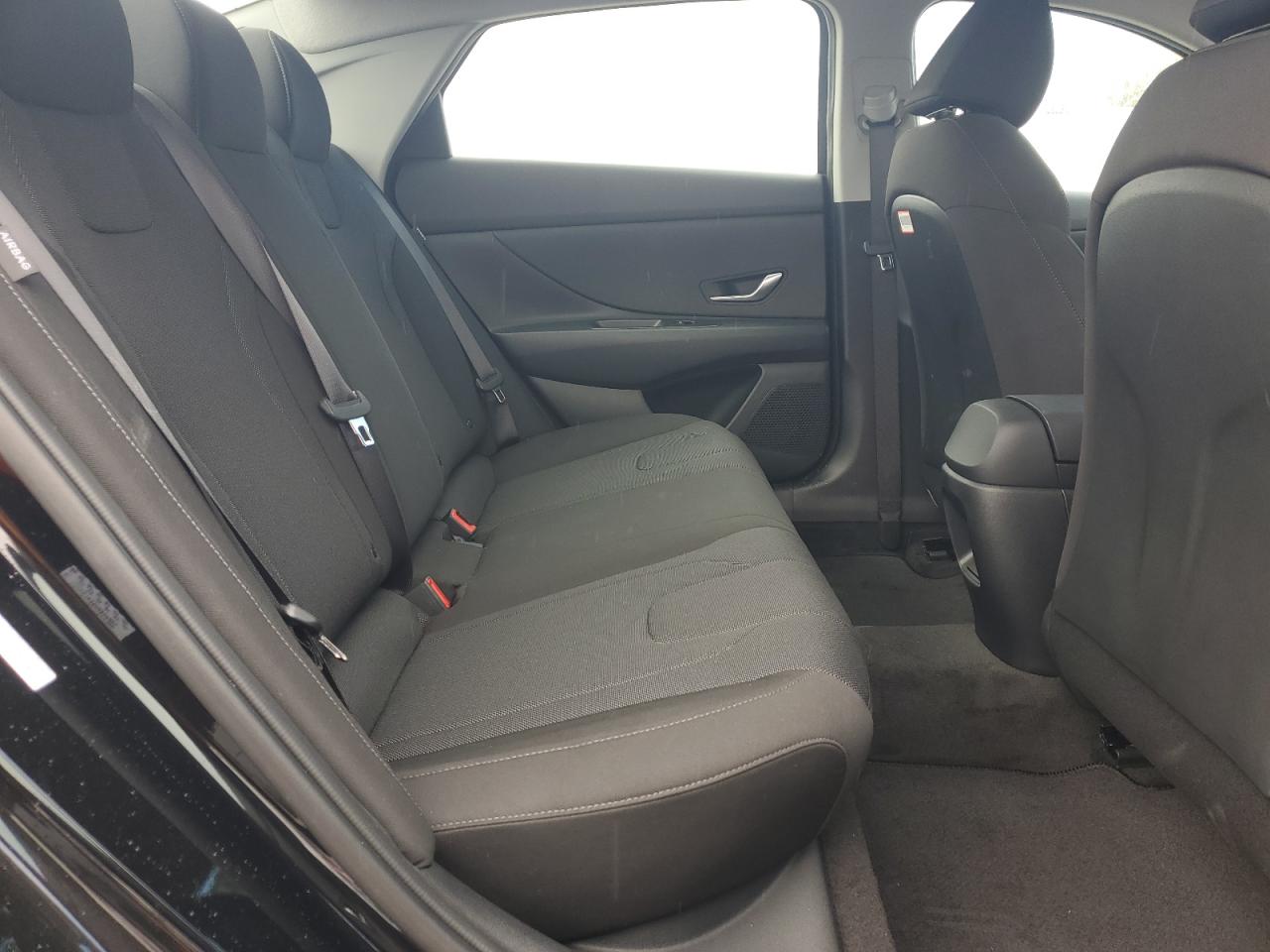 2024 Hyundai Elantra - Image 10