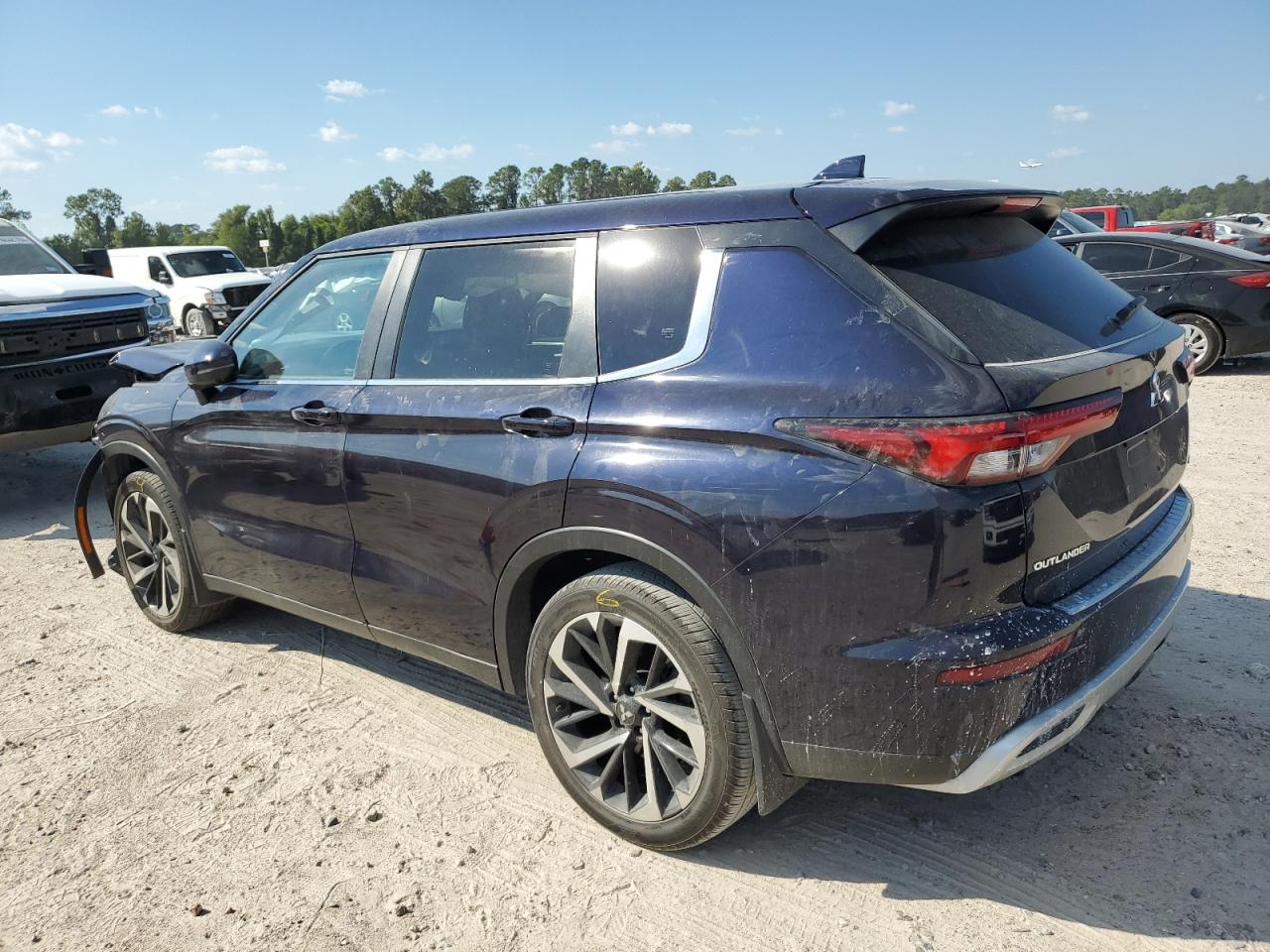 JA4J3VA87RZ011500 2024 Mitsubishi Outlander Se