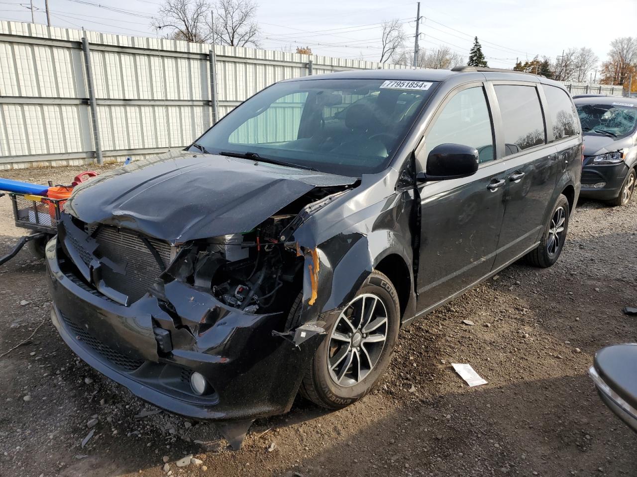 2018 Dodge Caravan - Image 1