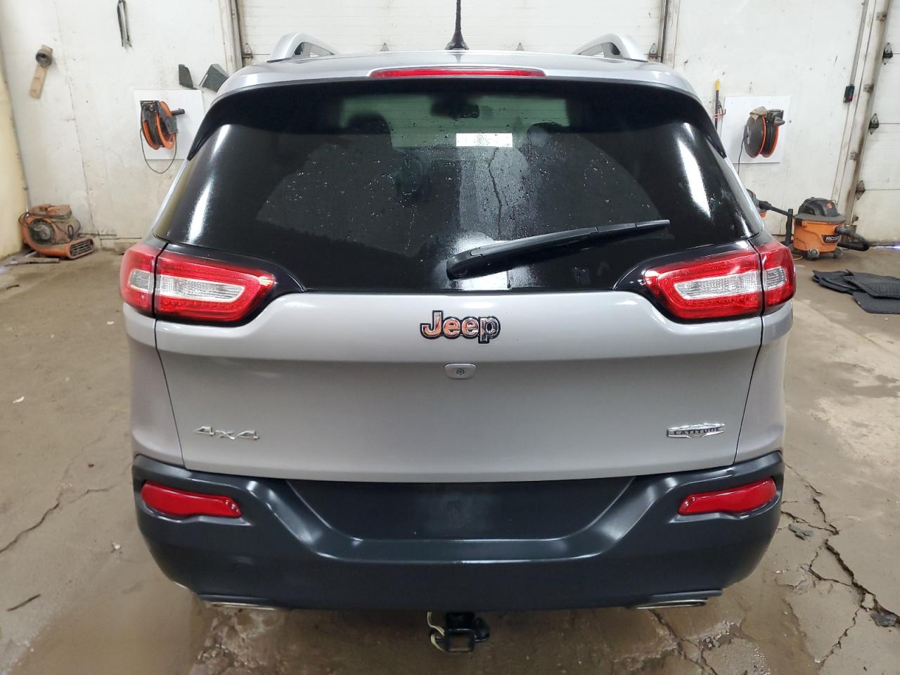 1C4PJMCS0FW768440 2015 Jeep Cherokee Latitude