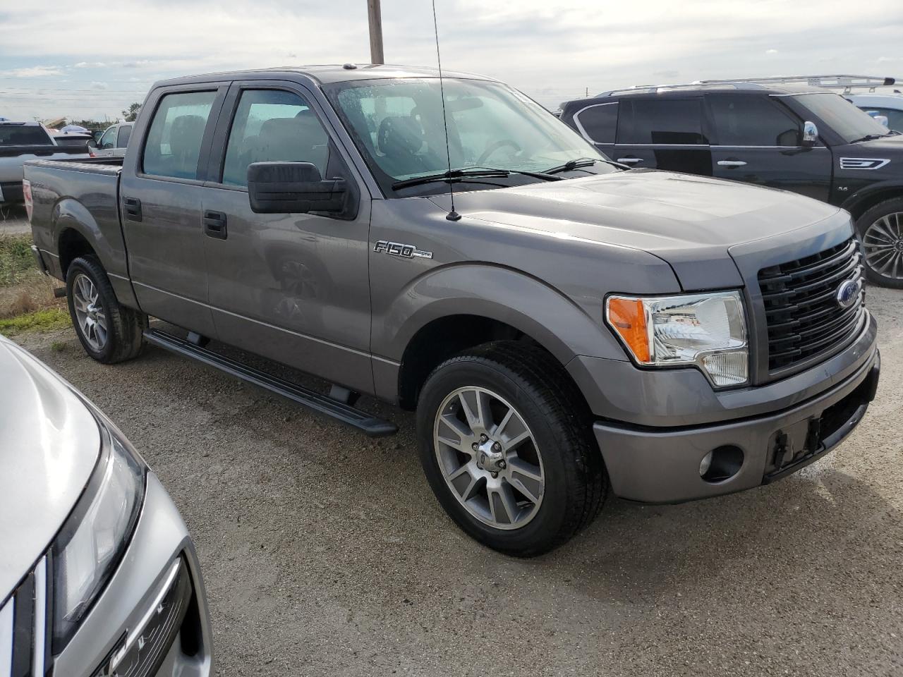 2014 Ford F-150 - Image 4
