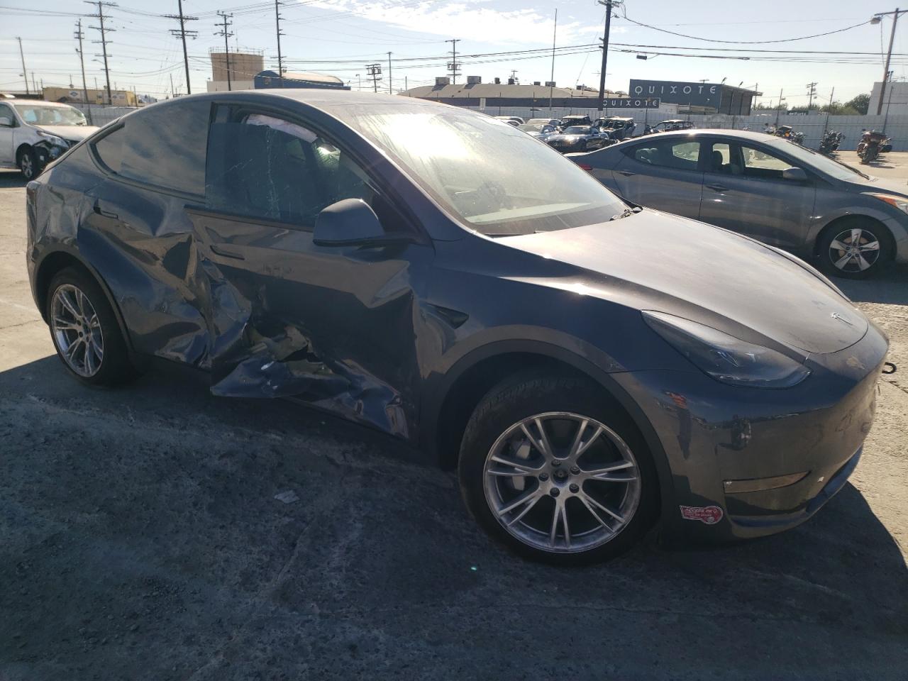 VIN 7SAYGDEE4PF888048 2023 TESLA MODEL Y no.4