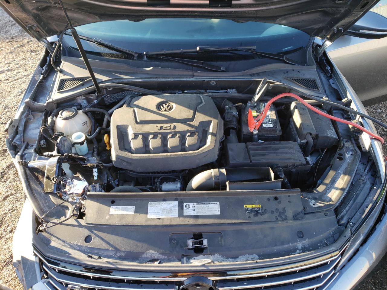 2018 Volkswagen Passat - Image 12