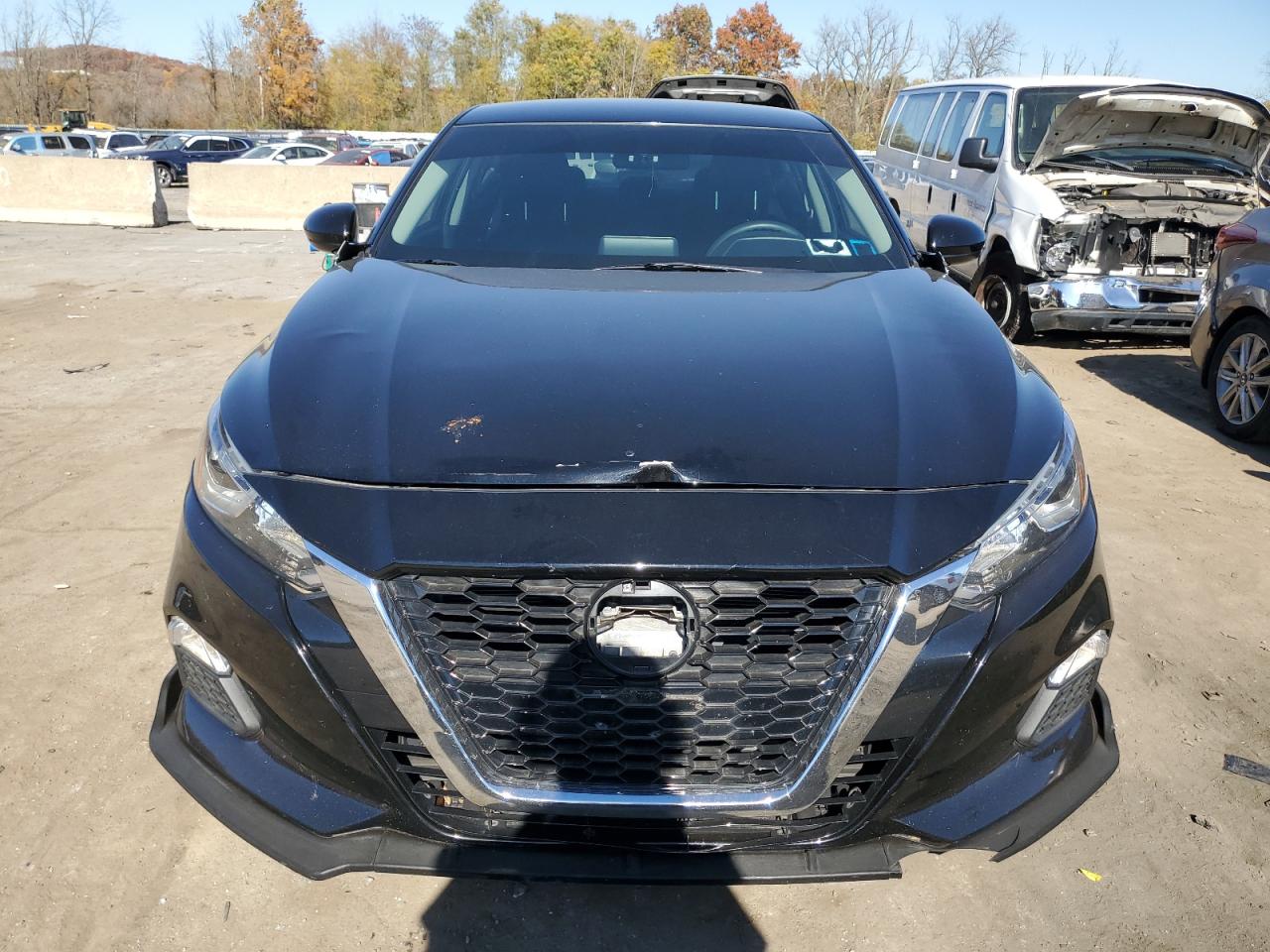 2020 Nissan Altima - Image 5