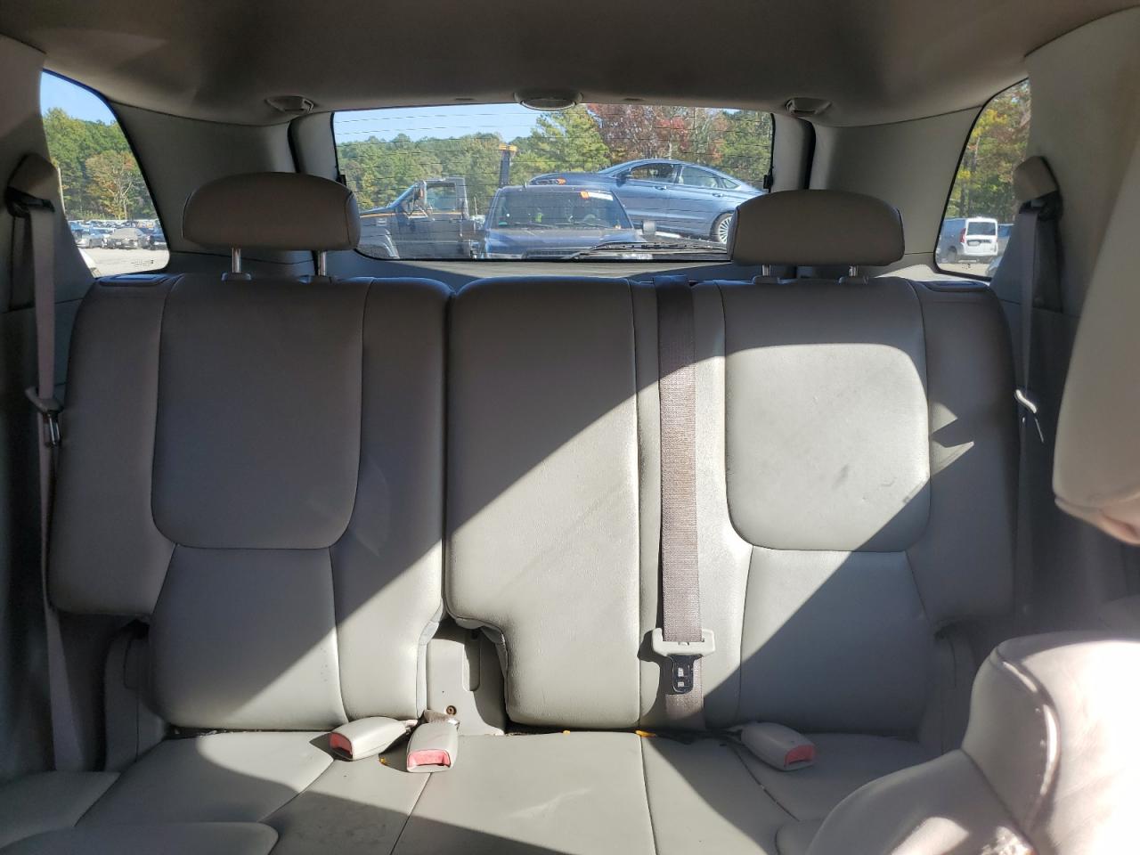 2006 Chevrolet Equinox - Image 10