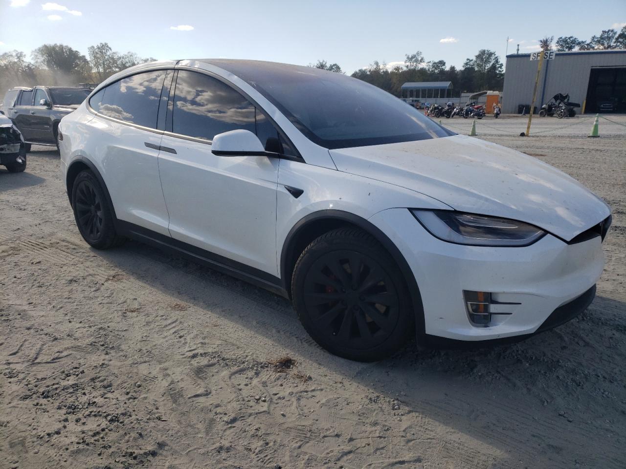 5YJXCBE49LF243616 2020 Tesla Model X