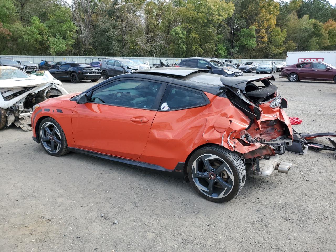 2019 Hyundai Veloster - Image 2
