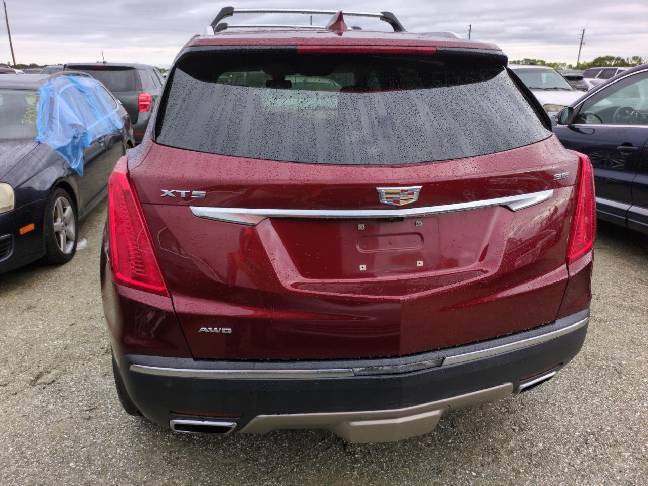 2017 Cadillac Xt5 Platinum VIN: 1GYKNFRS8HZ139778 Lot: 74422554