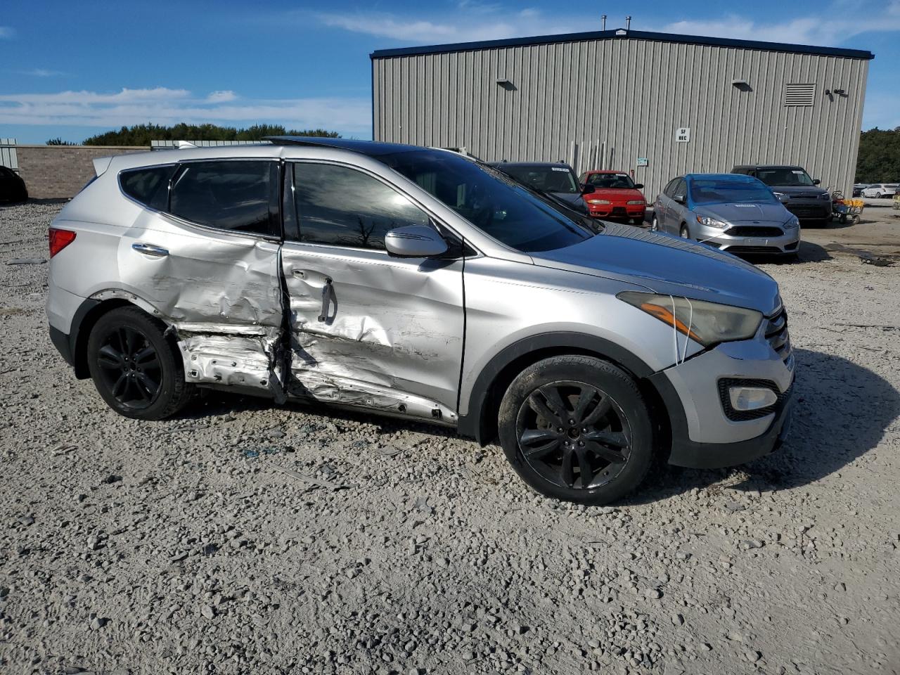 2013 Hyundai Santa Fe - Image 4
