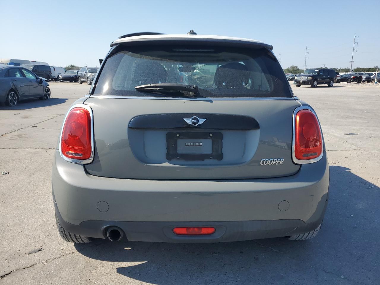 WMWXP5C31H2G60500 2017 Mini Cooper