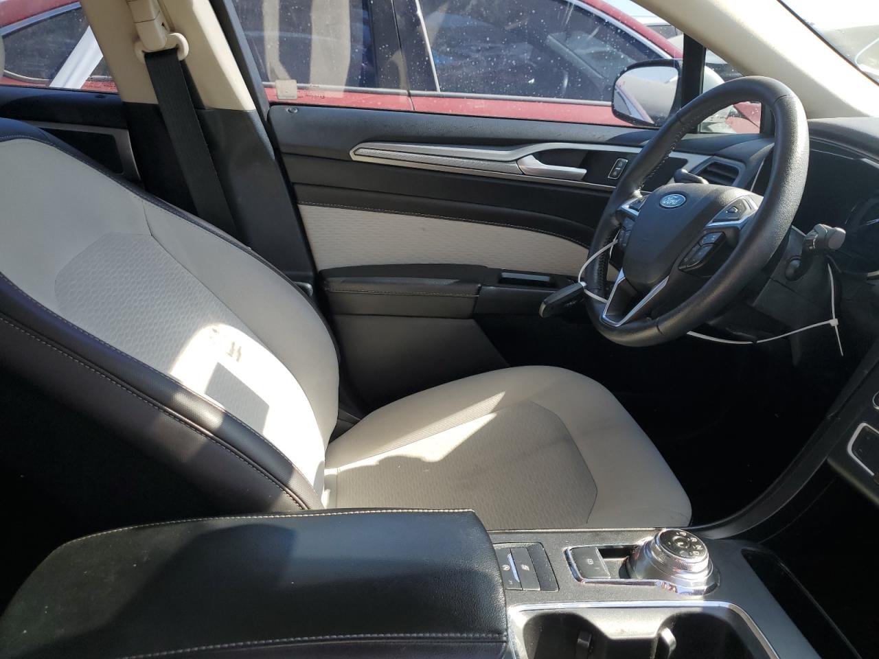 2020 Ford Fusion - Image 7