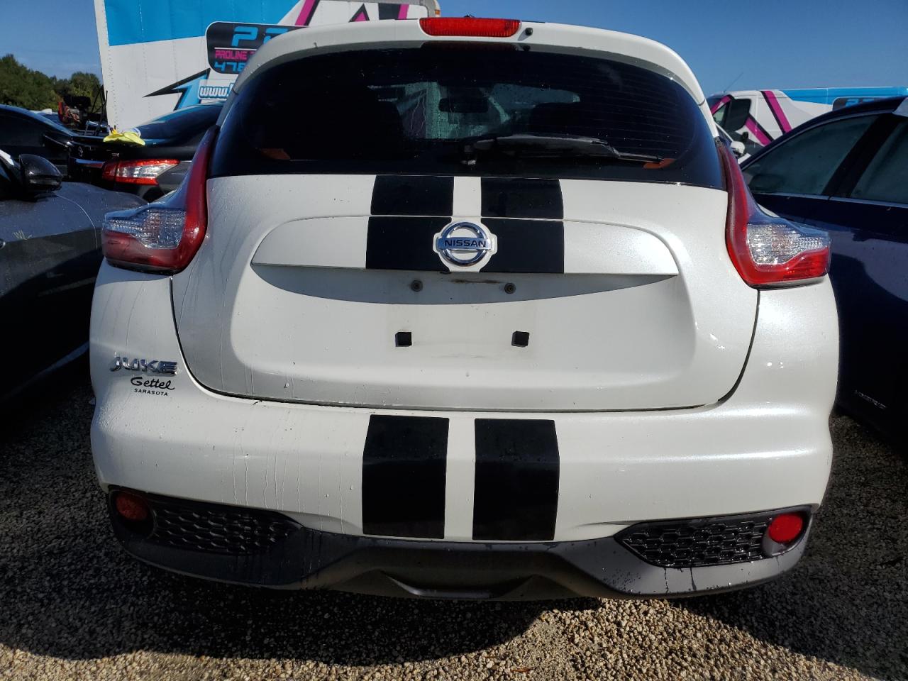 2015 Nissan Juke S VIN: JN8AF5MR9FT505474 Lot: 74888794