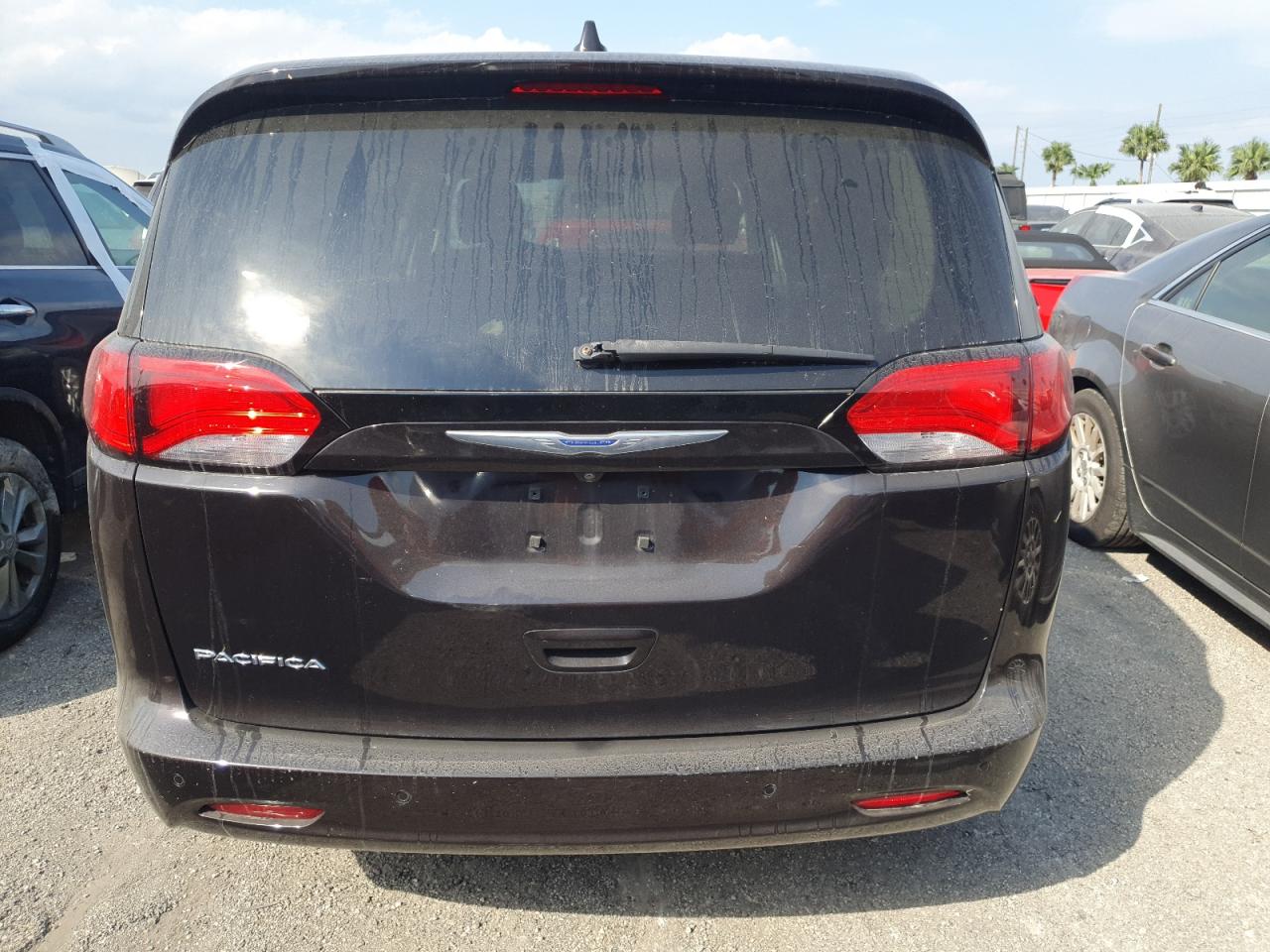 2C4RC1CG4KR506078 2019 Chrysler Pacifica Lx