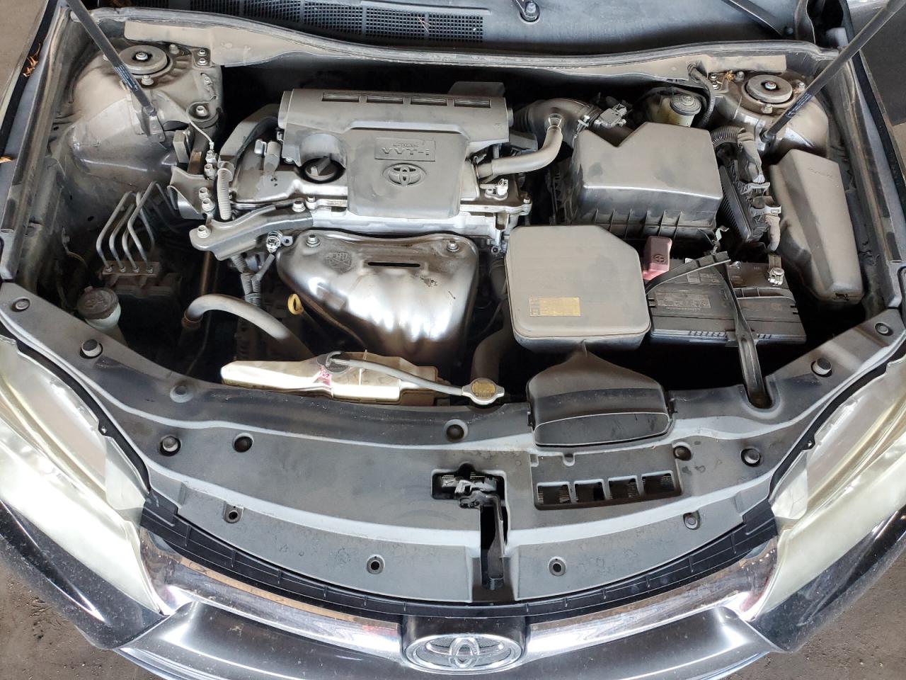 2015 Toyota Camry - Image 11