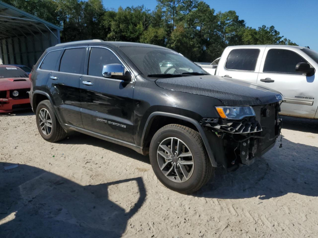 2020 Jeep Grand Cherokee - Image 4