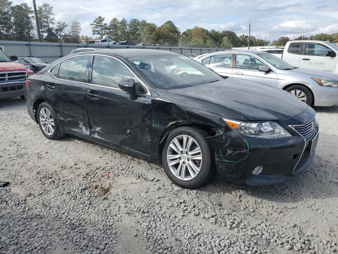2015 Lexus ES - Image 4