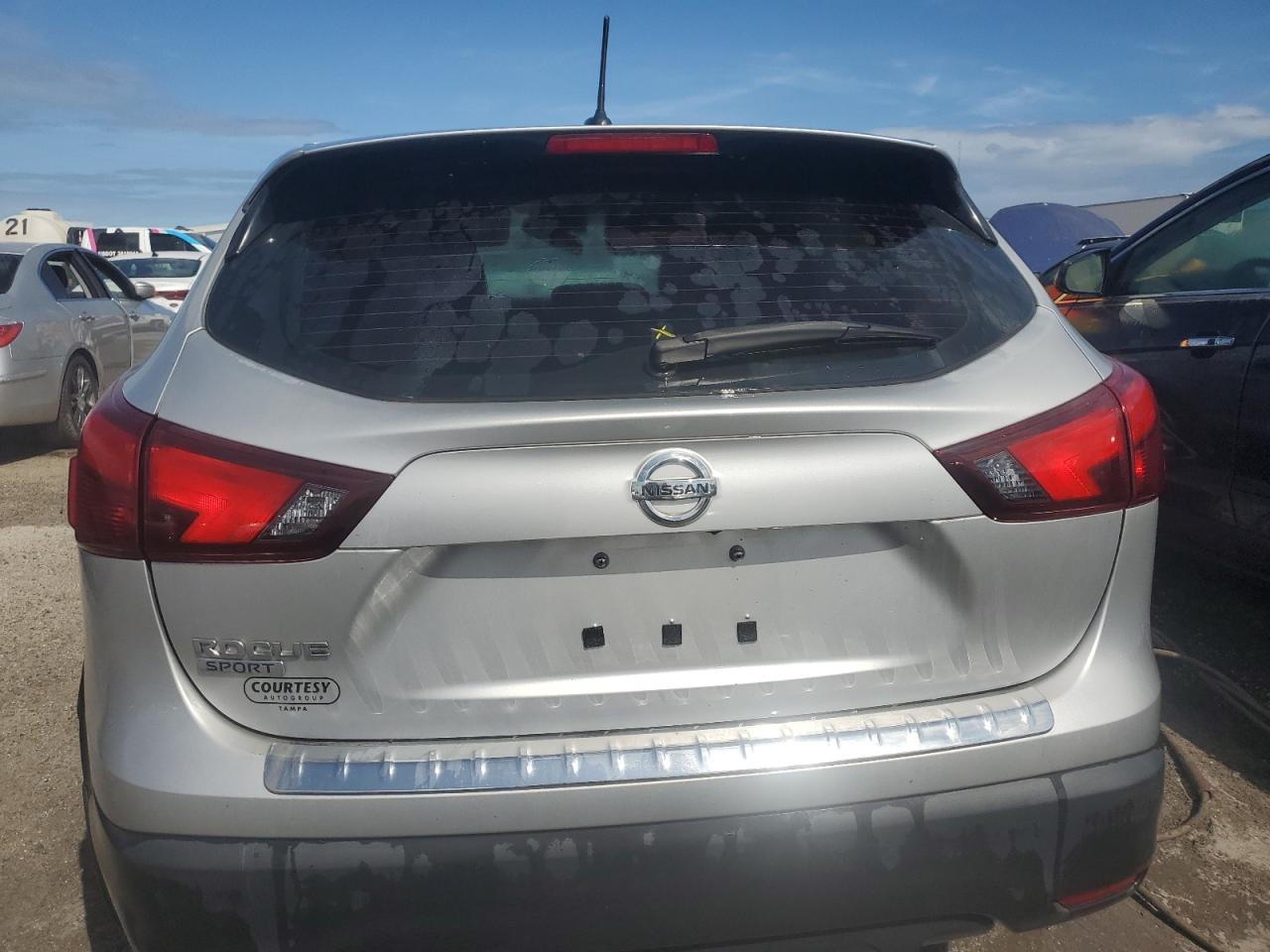 2018 Nissan Rogue - Image 6