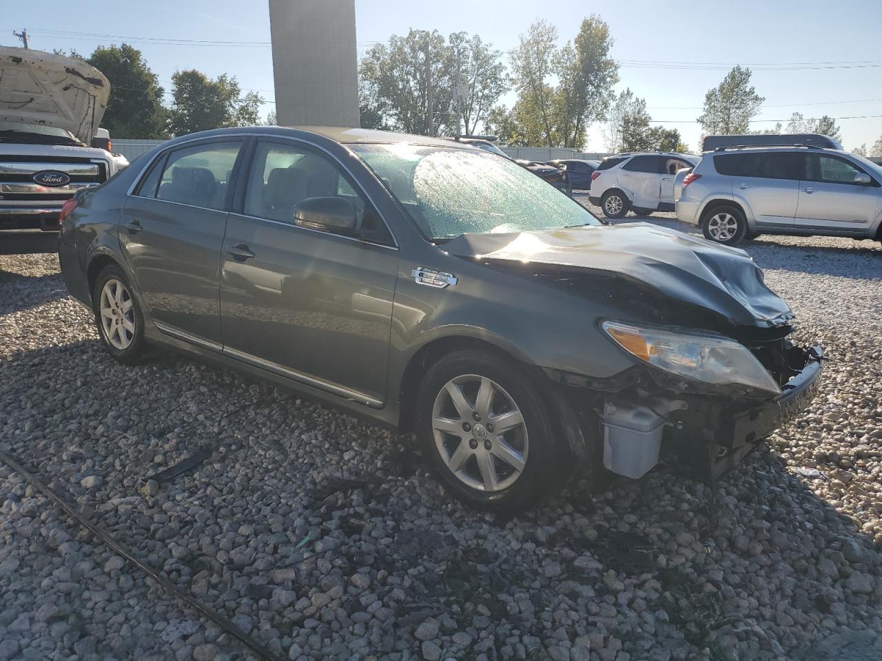 2012 Toyota Avalon - Image 4