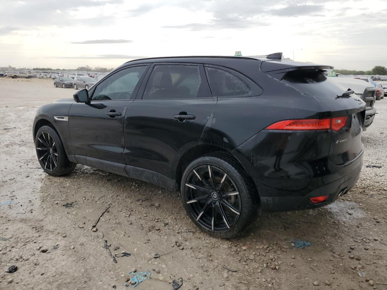2017 Jaguar F-Pace - Image 2