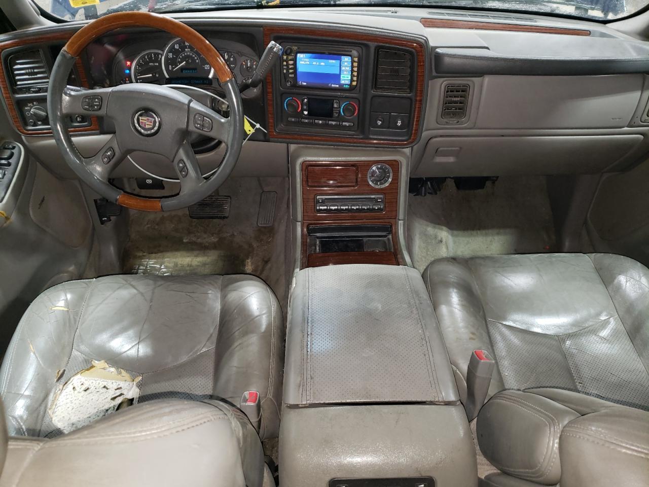 1GYEK63NX4R181842 2004 Cadillac Escalade Luxury