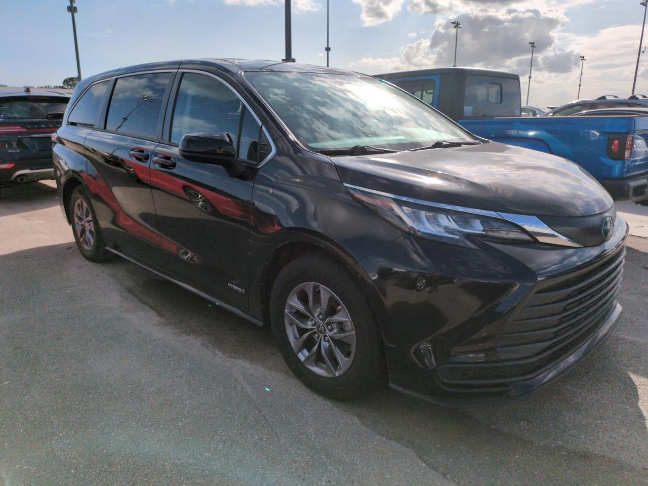 2021 Toyota Sienna Le VIN: 5TDKRKEC9MS047141 Lot: 75850354