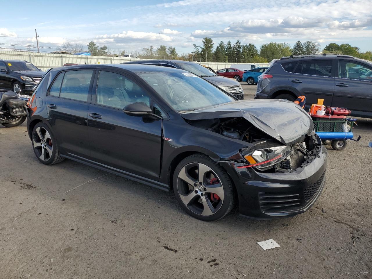 3VW447AU0HM075044 2017 Volkswagen Gti S/Se