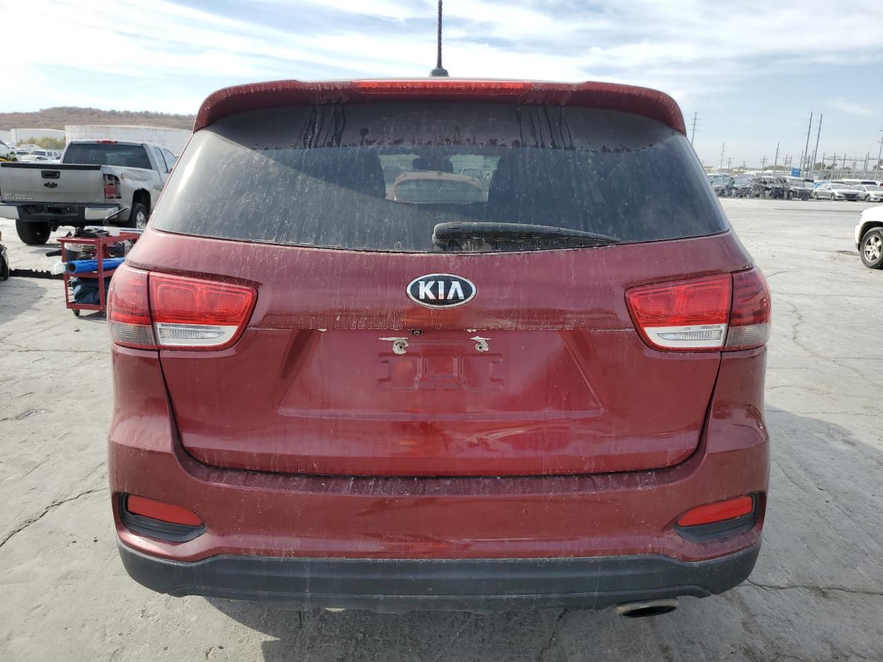 2019 Kia Sorento Lx VIN: 5XYPG4A55KG469156 Lot: 78086084