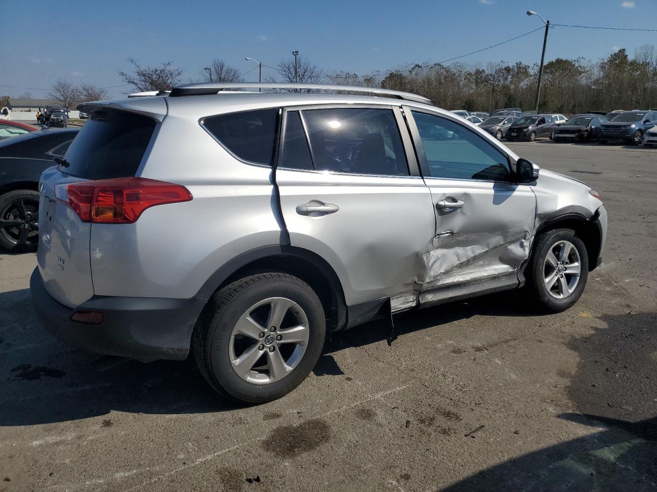 2015 Toyota RAV 4 - Image 3