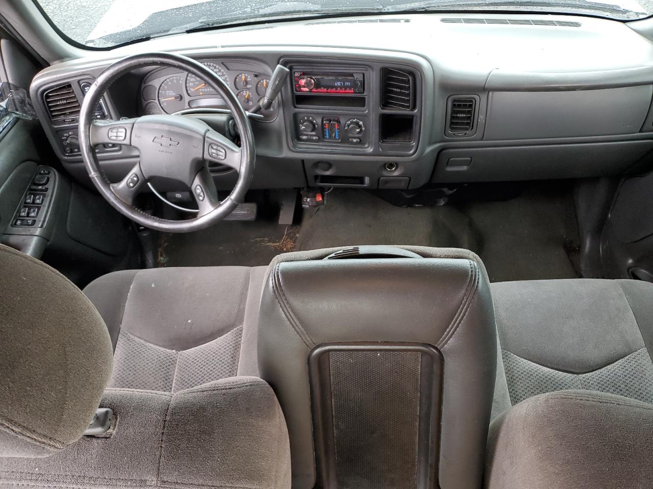 2007 Chevrolet Silverado - Image 8