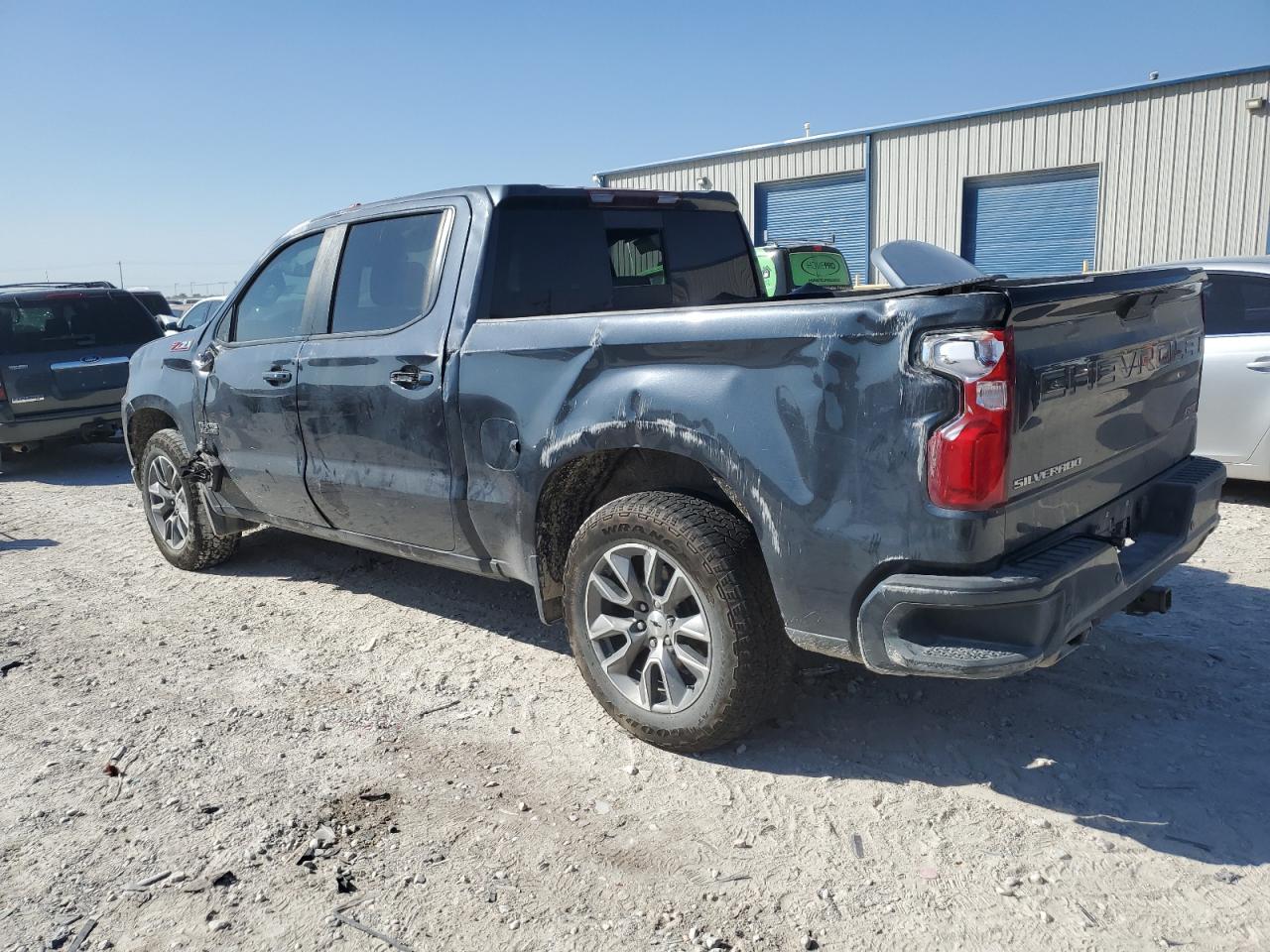 2022 Chevrolet Silverado - Image 2