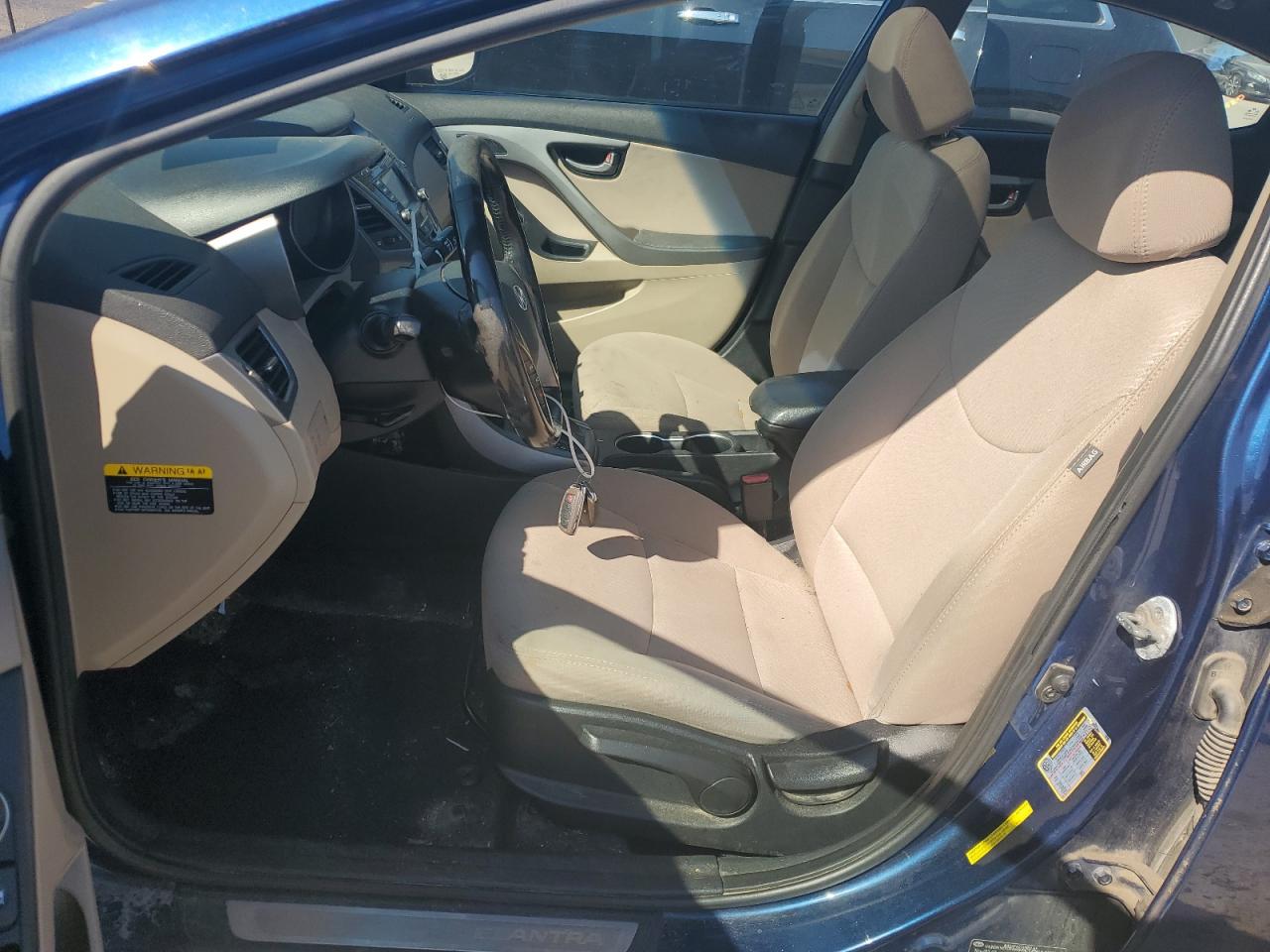 2016 Hyundai Elantra - Image 7