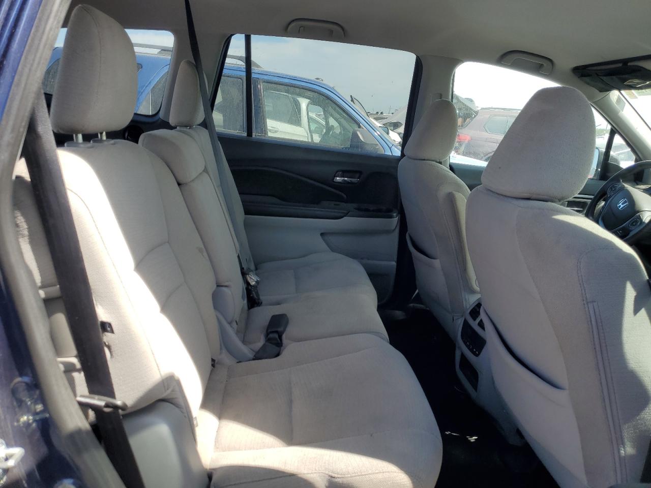 2016 Honda Pilot - Image 11
