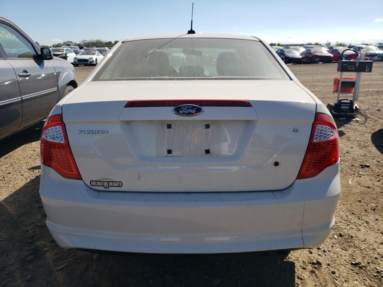 2010 Ford Fusion S VIN: 3FAHP0GA3AR219250 Lot: 72928864