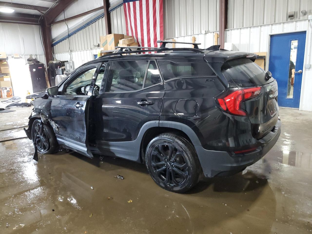 2019 GMC Terrain - Image 2