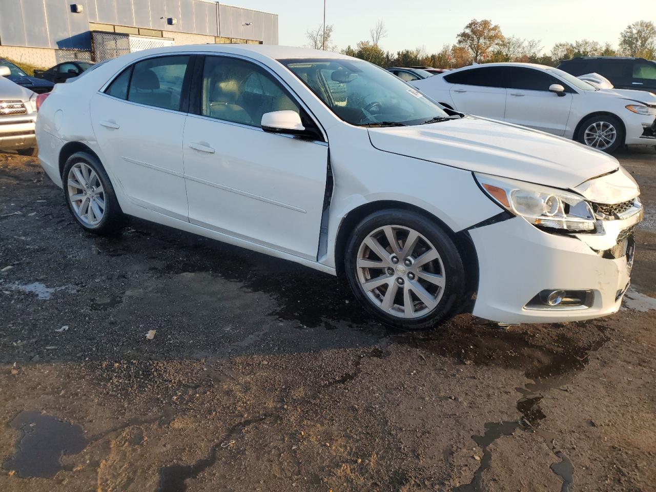 VIN 1G11D5SL1FU122843 2015 CHEVROLET MALIBU no.4