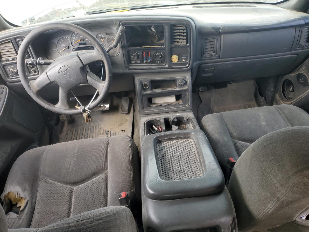 2004 Chevrolet Silverado - Image 8