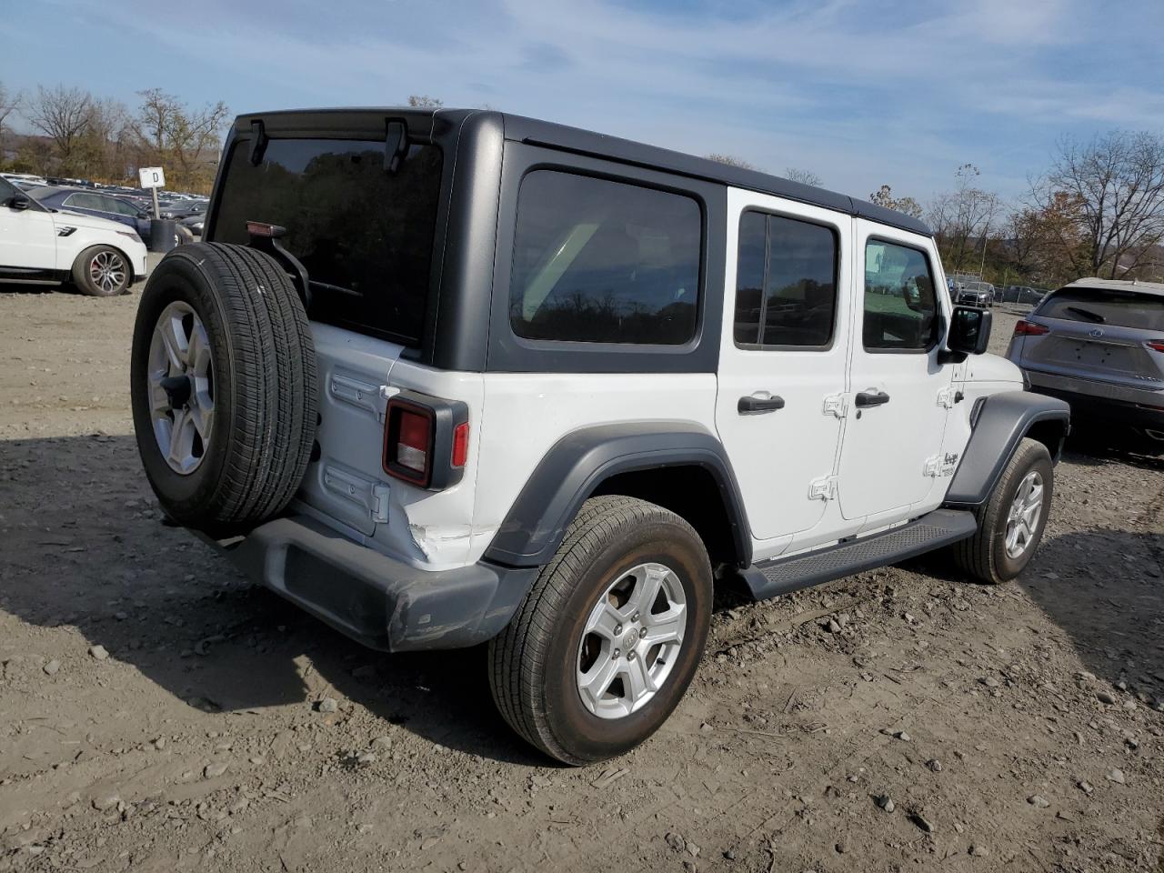 2019 Jeep Wrangler - Image 3