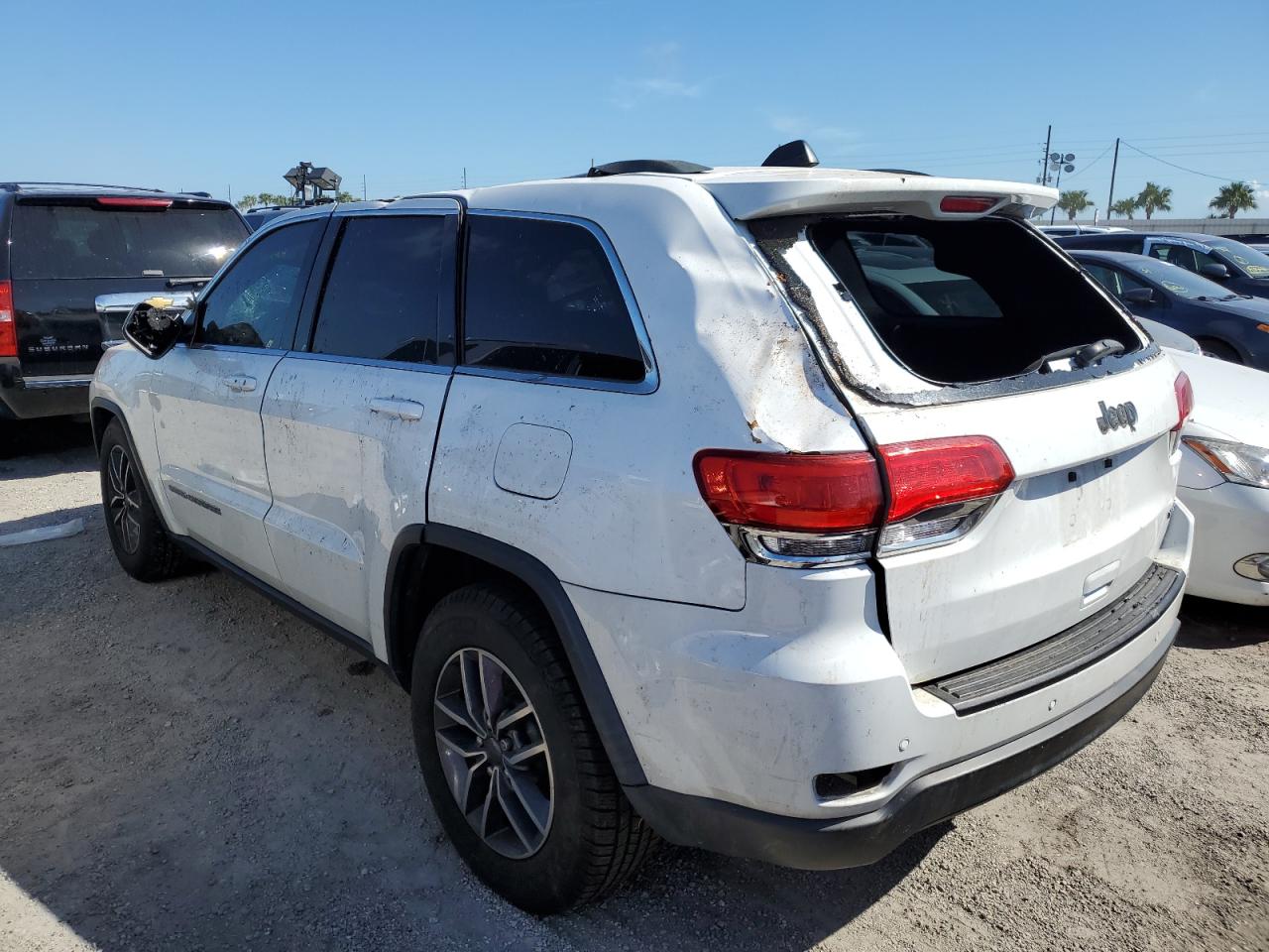 2019 Jeep Grand Cherokee - Image 2